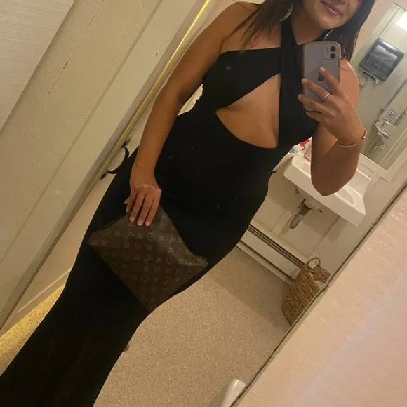 Michael Costello cross front maxi dress! Size medium! Only worn once! - Picture 2 of 2